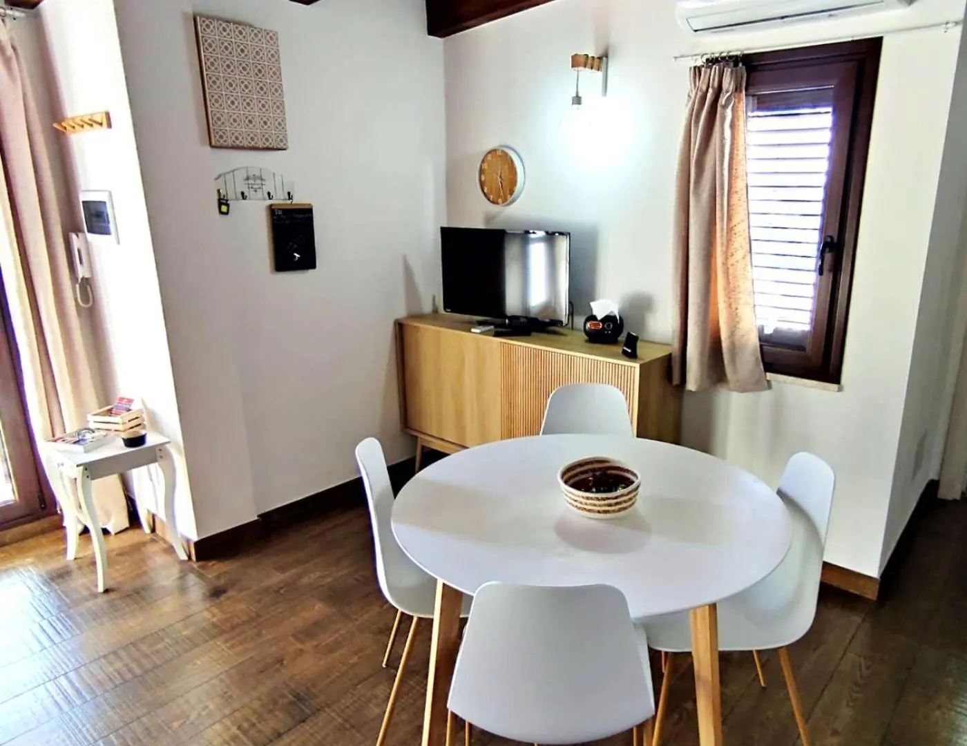 Apartament Cecilia'S House Cagliari Centro