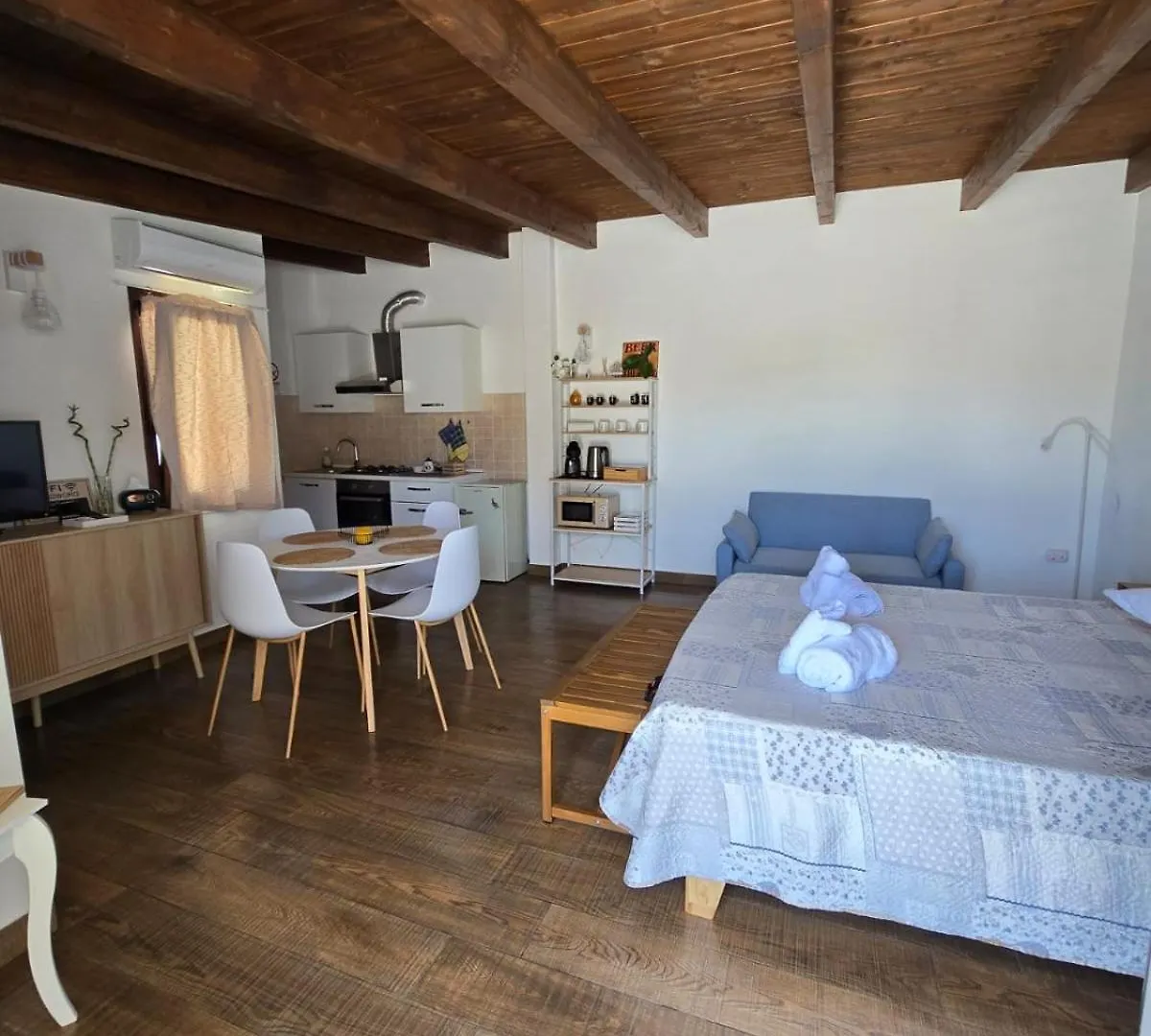 Apartament Cecilia'S House Cagliari Centro